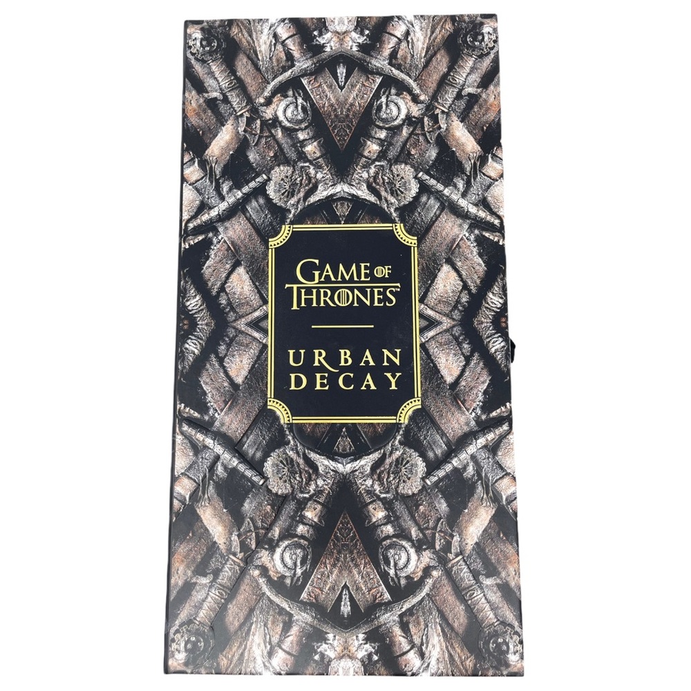 Limited Edition Urban Decay X Game of Thrones Eyeshadow Palette